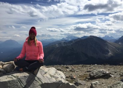 Meditate in the mountains