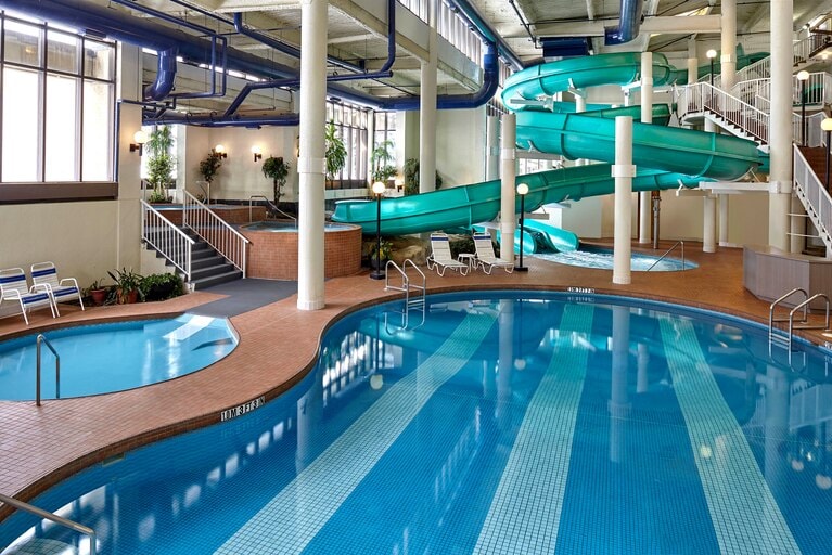Waterslides and pool at Sheraton Cavalier - Calgary 