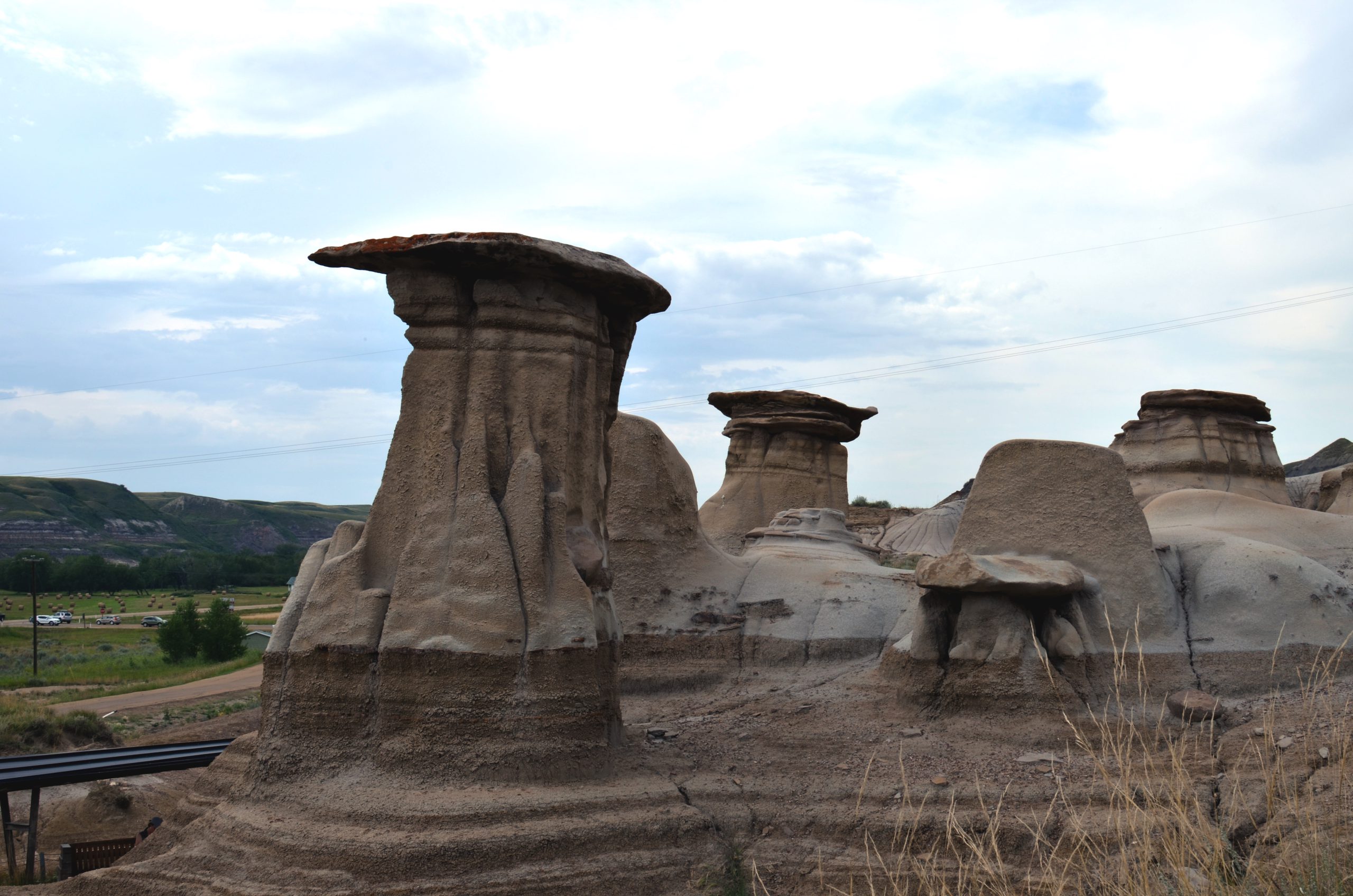 Top Family-Friendly Hotels in Drumheller with Waterslides